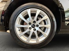 AUDI A4 40 TDI quattro Navi LED PDC ACC