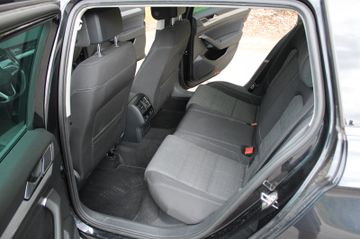 Volkswagen Passat Variant - 11