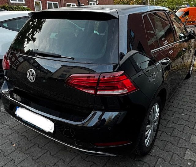 Image of Volkswagen Golf