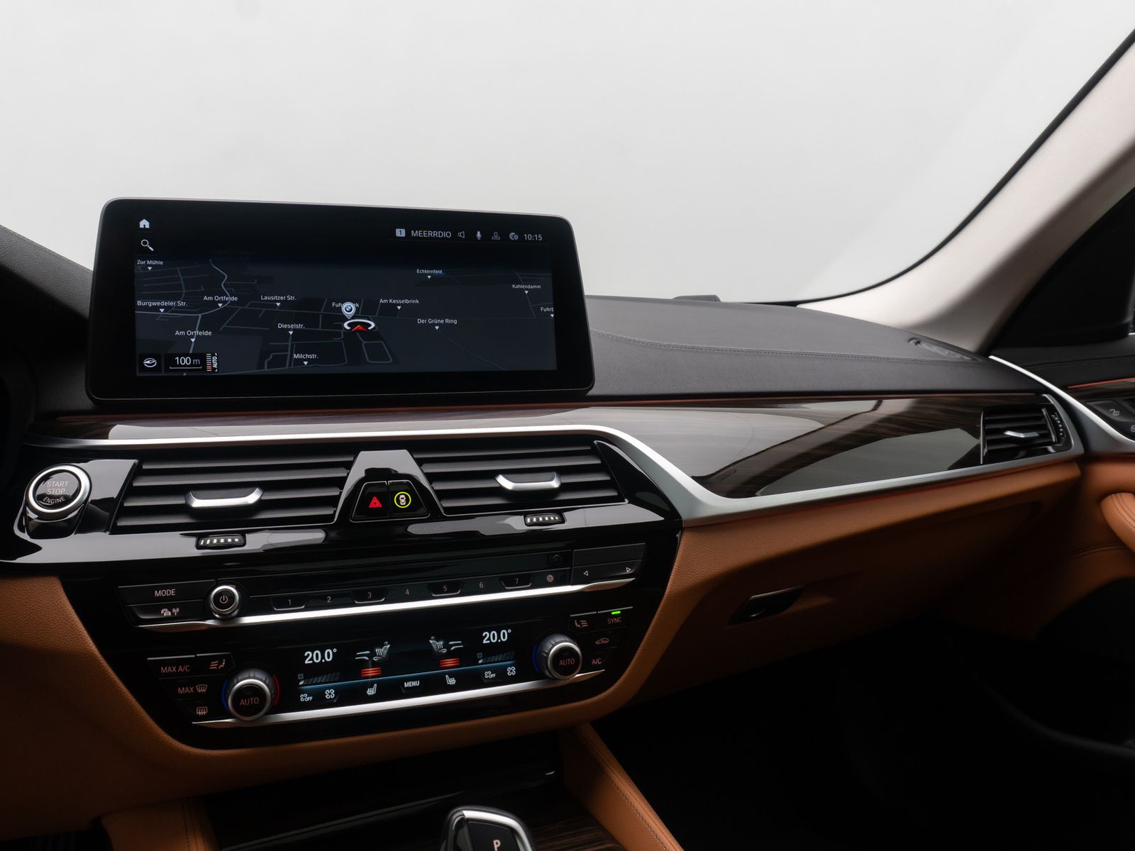 Fahrzeugabbildung BMW 520d Luxury Line DAB Kamera AHK 4xKlima Alarm