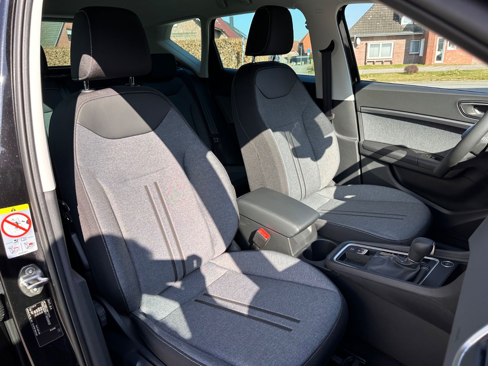 Fahrzeugabbildung SEAT Ateca 1.5 TSI Style DSG AHK/Navi/ACC/LED/SHZ/APP