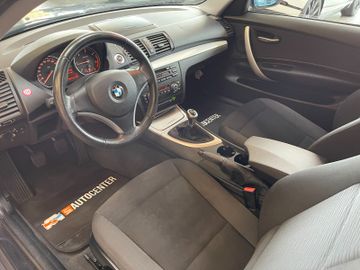 BMW 120 Baureihe 1 Lim. 120d *1.HAND*KLIMA*PDC*SZHZ*