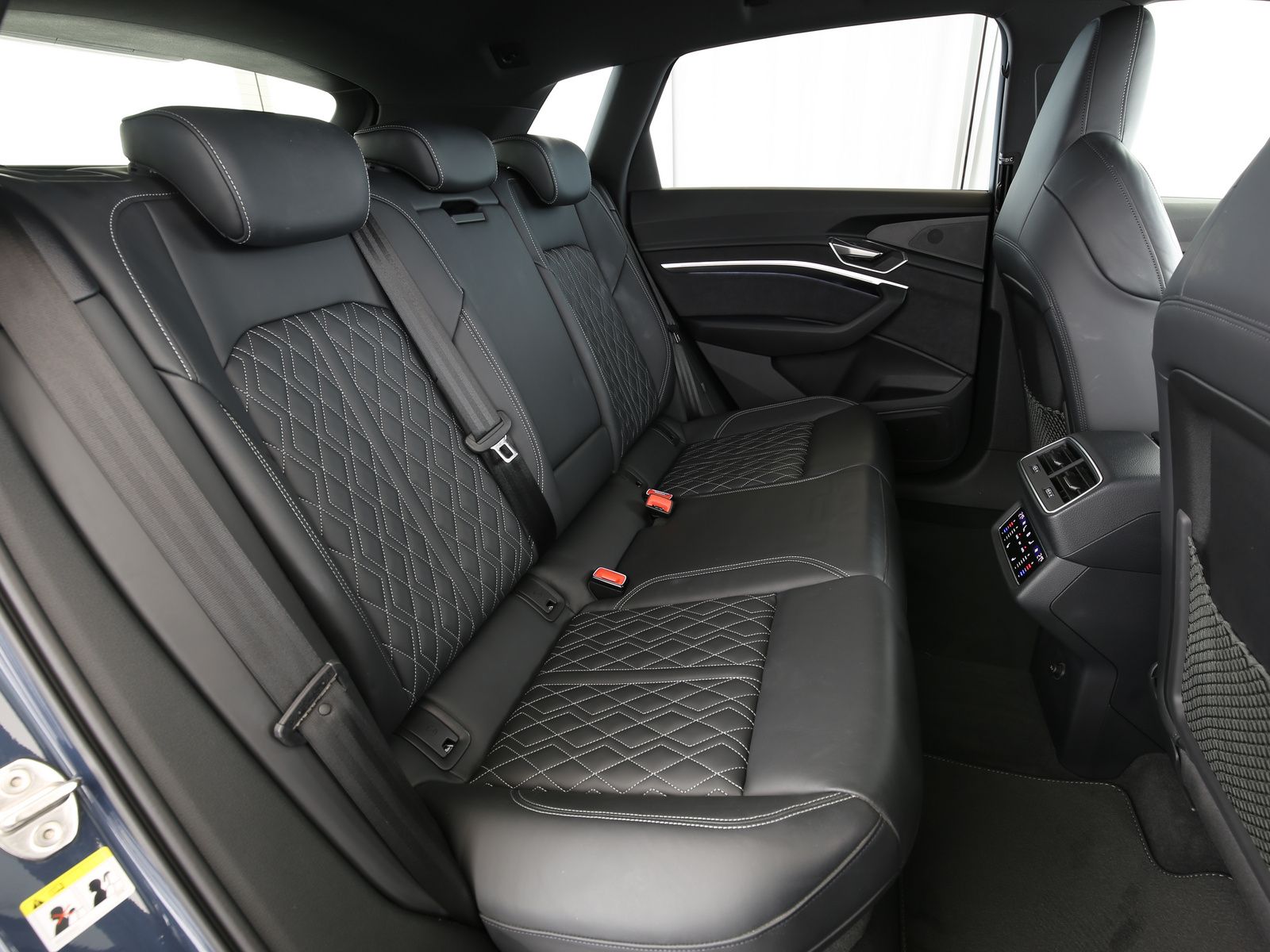 Audi Q8 e-tron - Bild 16