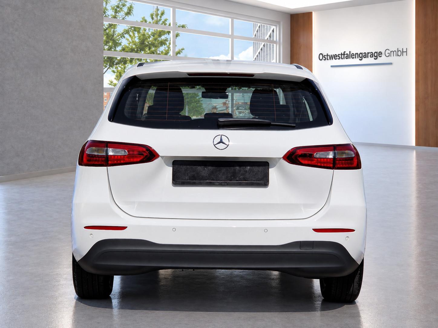 Mercedes-Benz B 180 (Automatik, Teilleder, Navi)