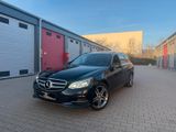 Mercedes-Benz E 300 AMG  T-Modell E 300 CGI BlueEfficiency - Mercedes-Benz E 300: T Modell