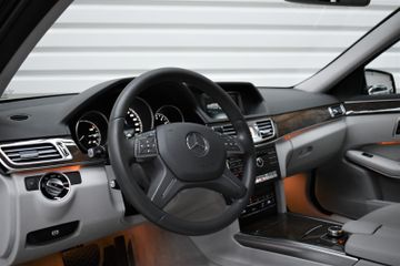 Mercedes E 200 - 7