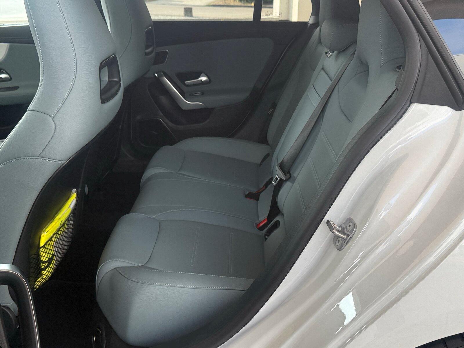 Mercedes-Benz CLA 35 AMG 4M SB Pano.-Dach/Distronic/Kamera/LED
