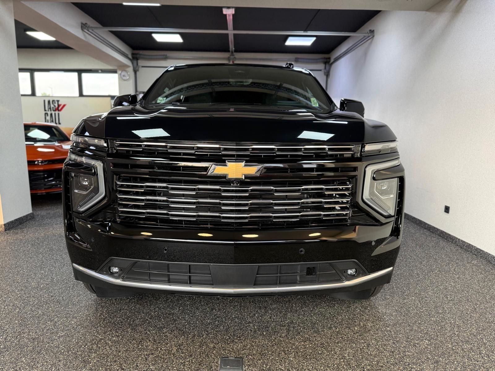 Fahrzeugabbildung Chevrolet 2026 SUBURBAN HIGH COUNTRY 24"-PANORAMA