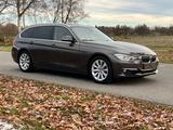 BMW 325d Luxury - HUD, Pano, Keyless, Leder, Sp.Aut. - BMW 325 in Hamburg