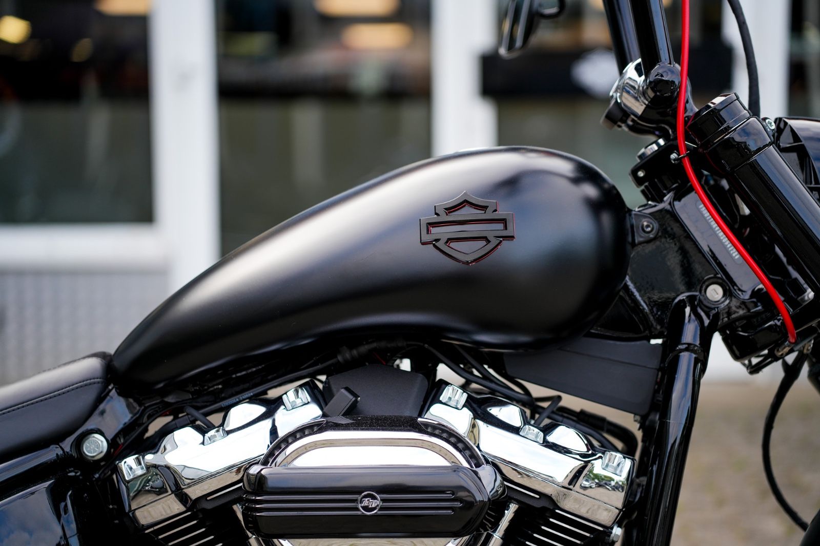 Fahrzeugabbildung Harley-Davidson FXBRS Softail Breakout 114 cui - JEKILL&HYDE -