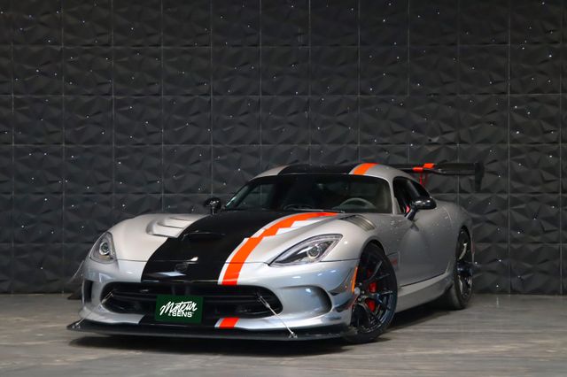 Dodge VIPER (V) ACR 8.4 V10 - French Registered