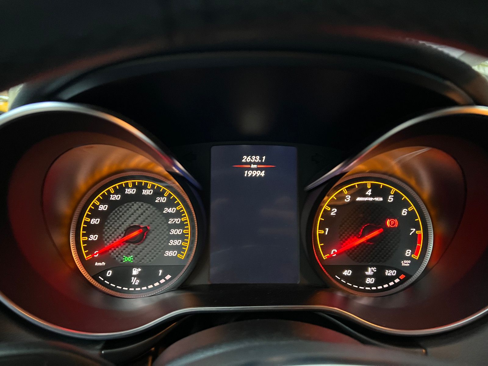 Fahrzeugabbildung Mercedes-Benz AMG GT S/PERFORMANCE/CARBON/BURMESTER/NIGHT/CAM