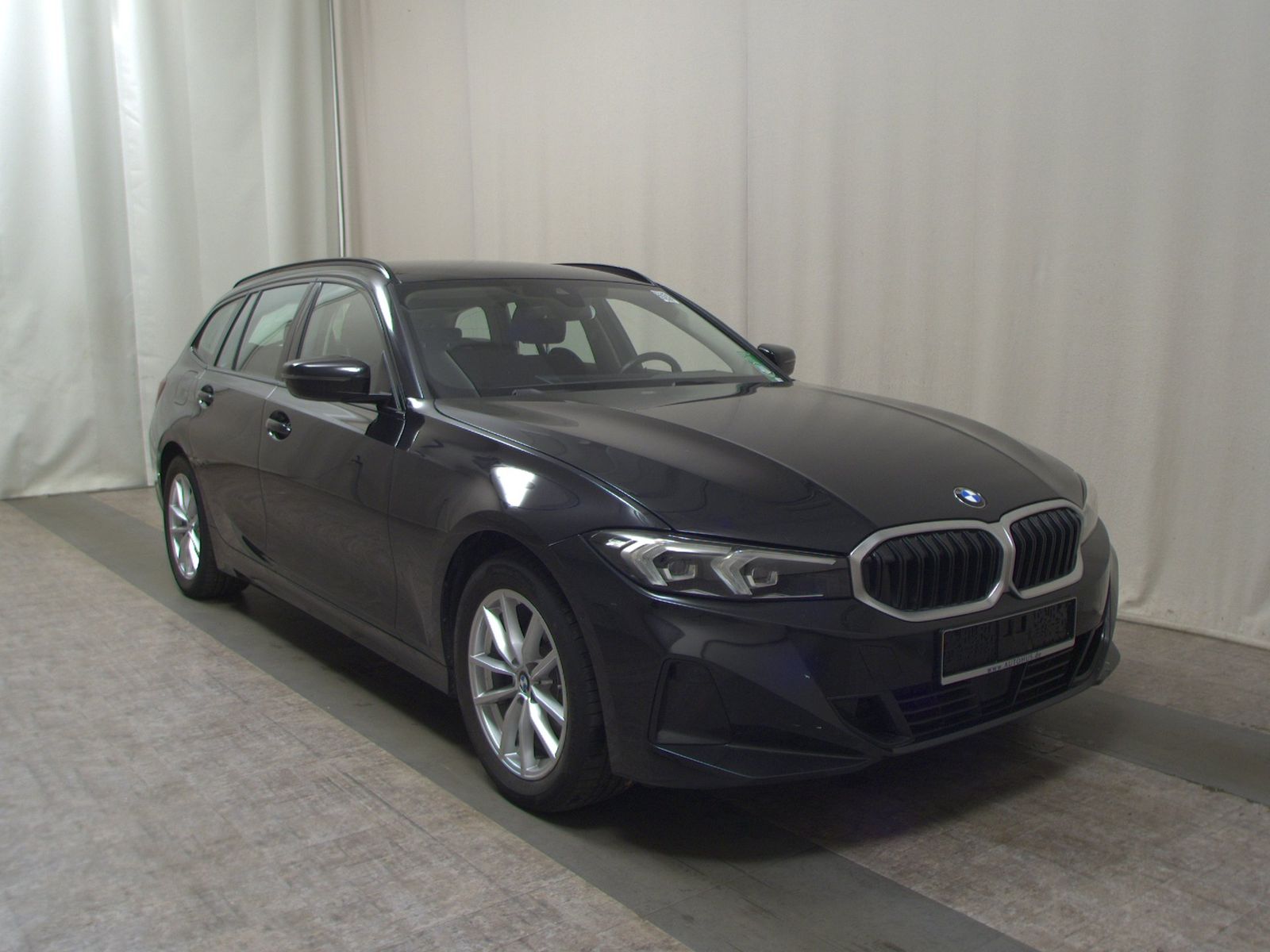 BMW 320dA Touring T-Leder Shadow Navi LED RFK AHK imagem 3