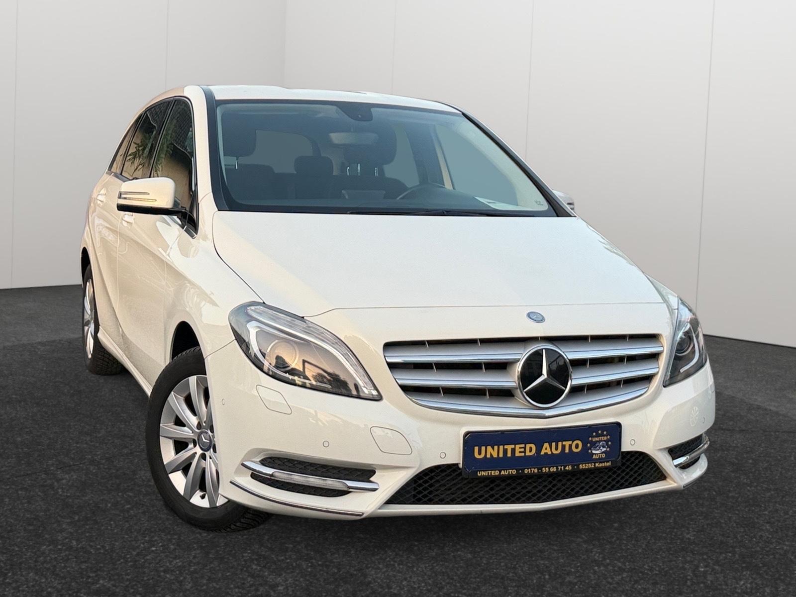 Mercedes-Benz B 180