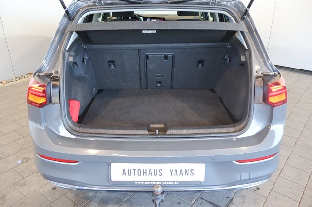 Volkswagen Golf VIII 2.0 TDI Active HUD+AID+MATRIX+PANO+AHK