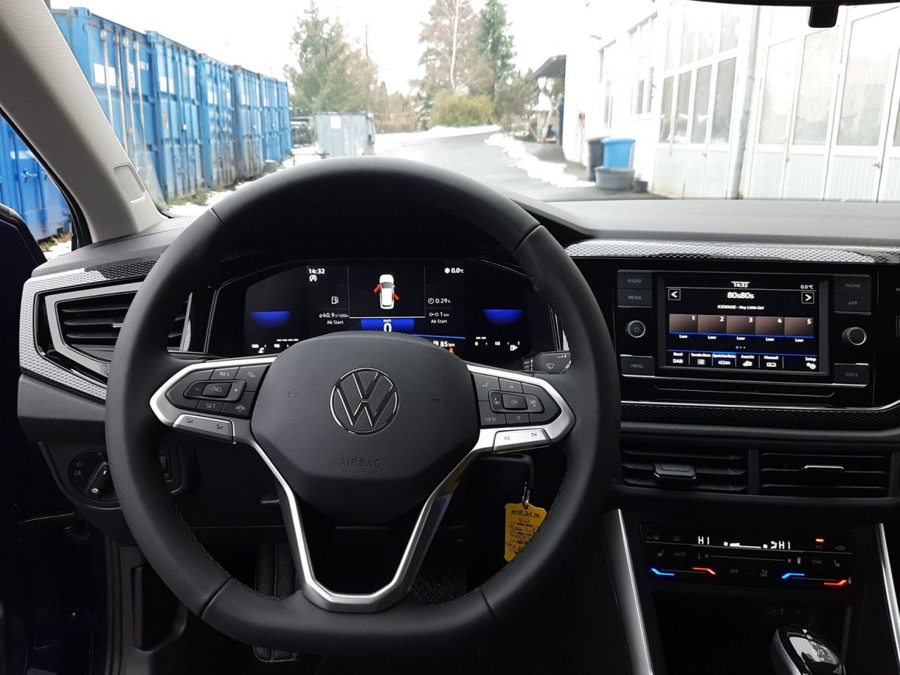 Fahrzeugabbildung Volkswagen Polo Life 1.0 BT070 TSID7F, DSG, Rückfahr