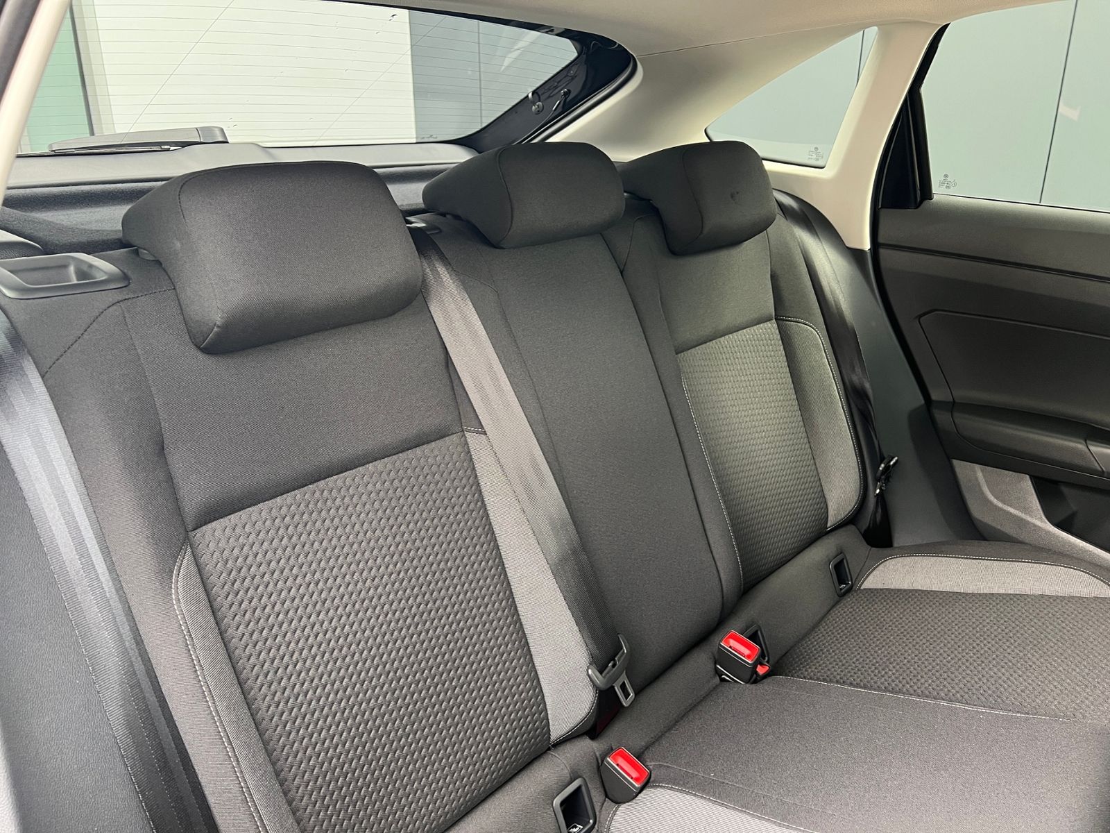 Fahrzeugabbildung Volkswagen Taigo Life 1.0 TSI DSG *IQ.Light, Ready2Discover