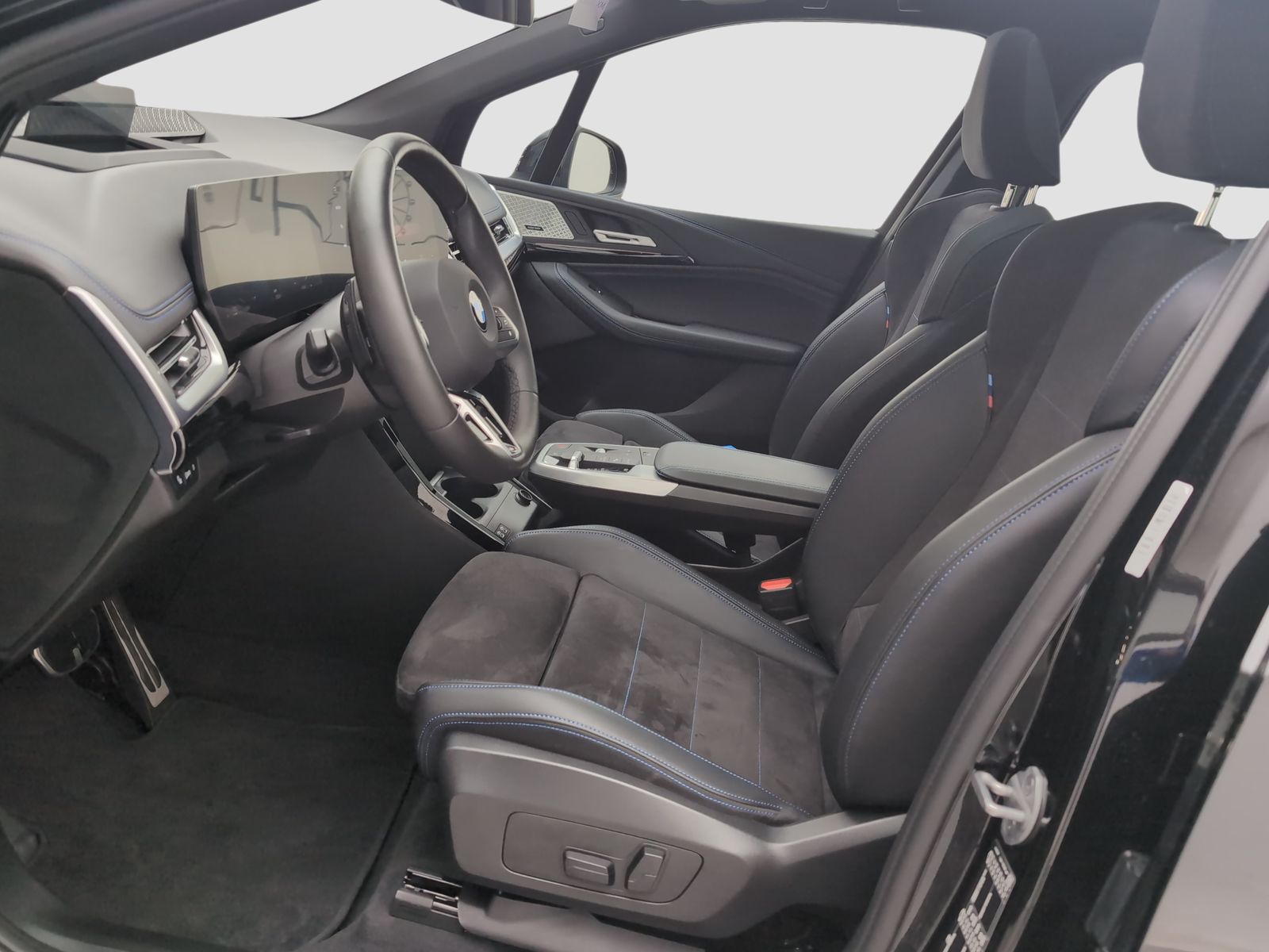 BMW 223 Active Tourer - Bild 8