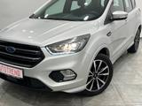 Ford Kuga ST-Line AUTOMATIK+NAVI+PDC+8xALU - silberne Ford Kuga