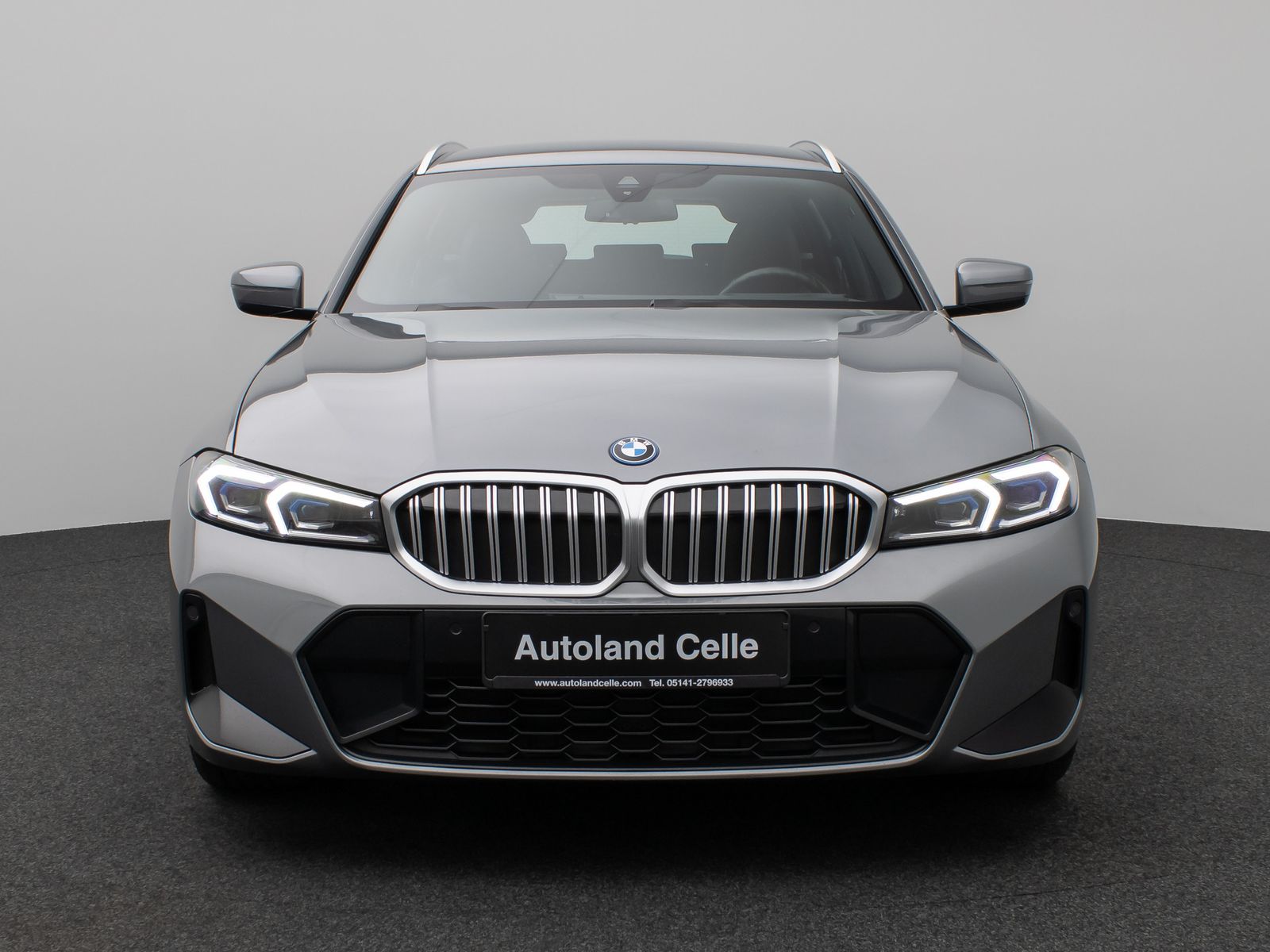 Fahrzeugabbildung BMW 330e M Sport Kamera HUD DAB H/K Alarm LED 18Zoll