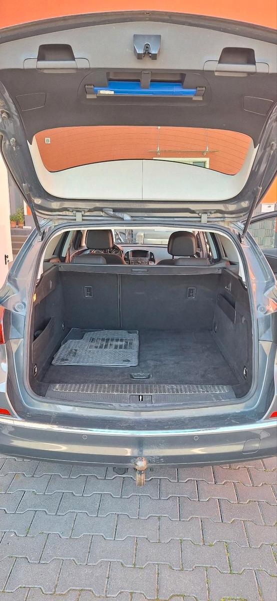 Opel Astra 2014 — photo 10