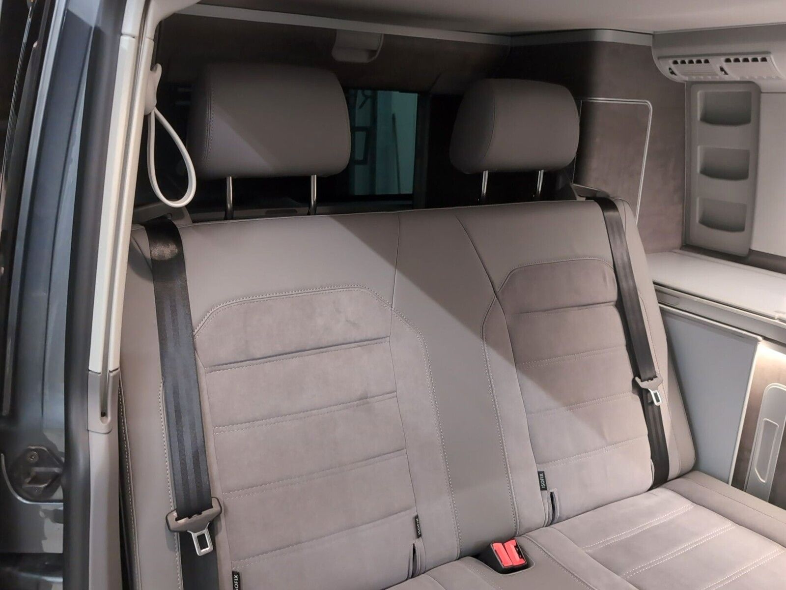 Fahrzeugabbildung Volkswagen California T6.1 California 6.1 Ocean 2,0l  AHK