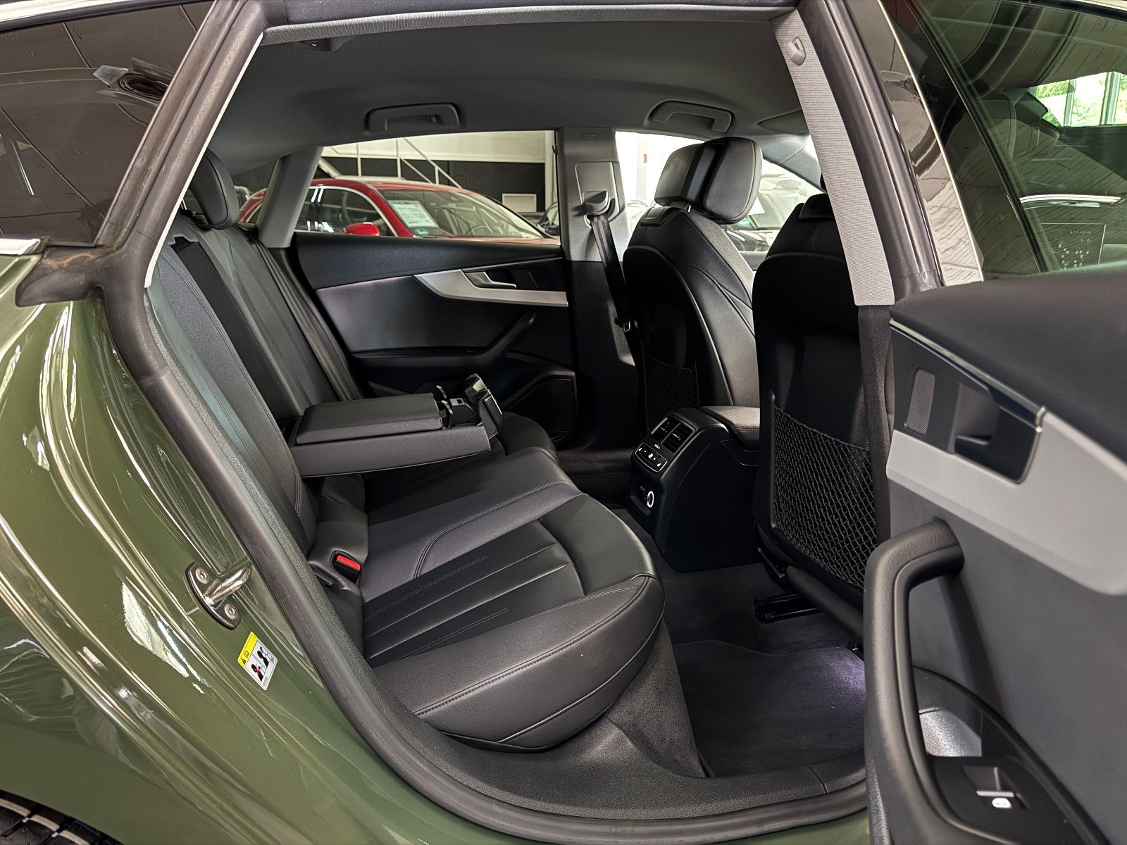 Fahrzeugabbildung Audi A5 SP S-TRONIC SONDERLACKIERUNG S-LINE MEGA VOLL