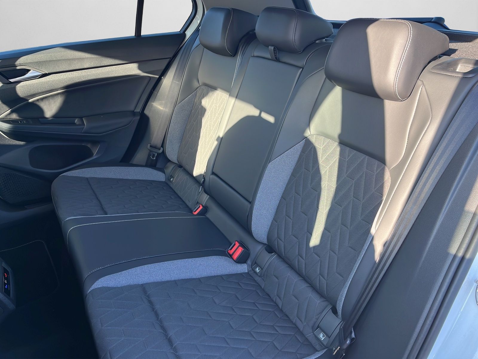 Volkswagen Golf - Bild 13