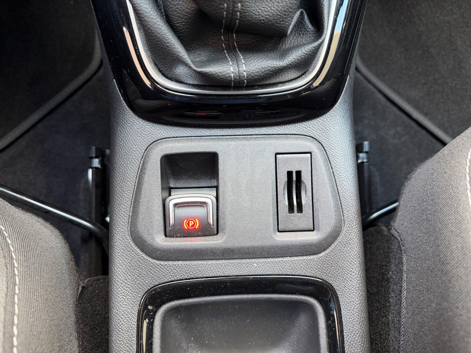 Fahrzeugabbildung Opel Corsa F GS 100PS NAVI/Kamera/Matrix-LED!