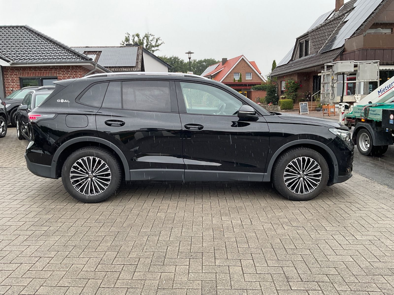 Fahrzeugabbildung Volkswagen Tiguan 1.5 eTSI DSG GOAL,AHK,Kamera,Navi,ACC,IQL