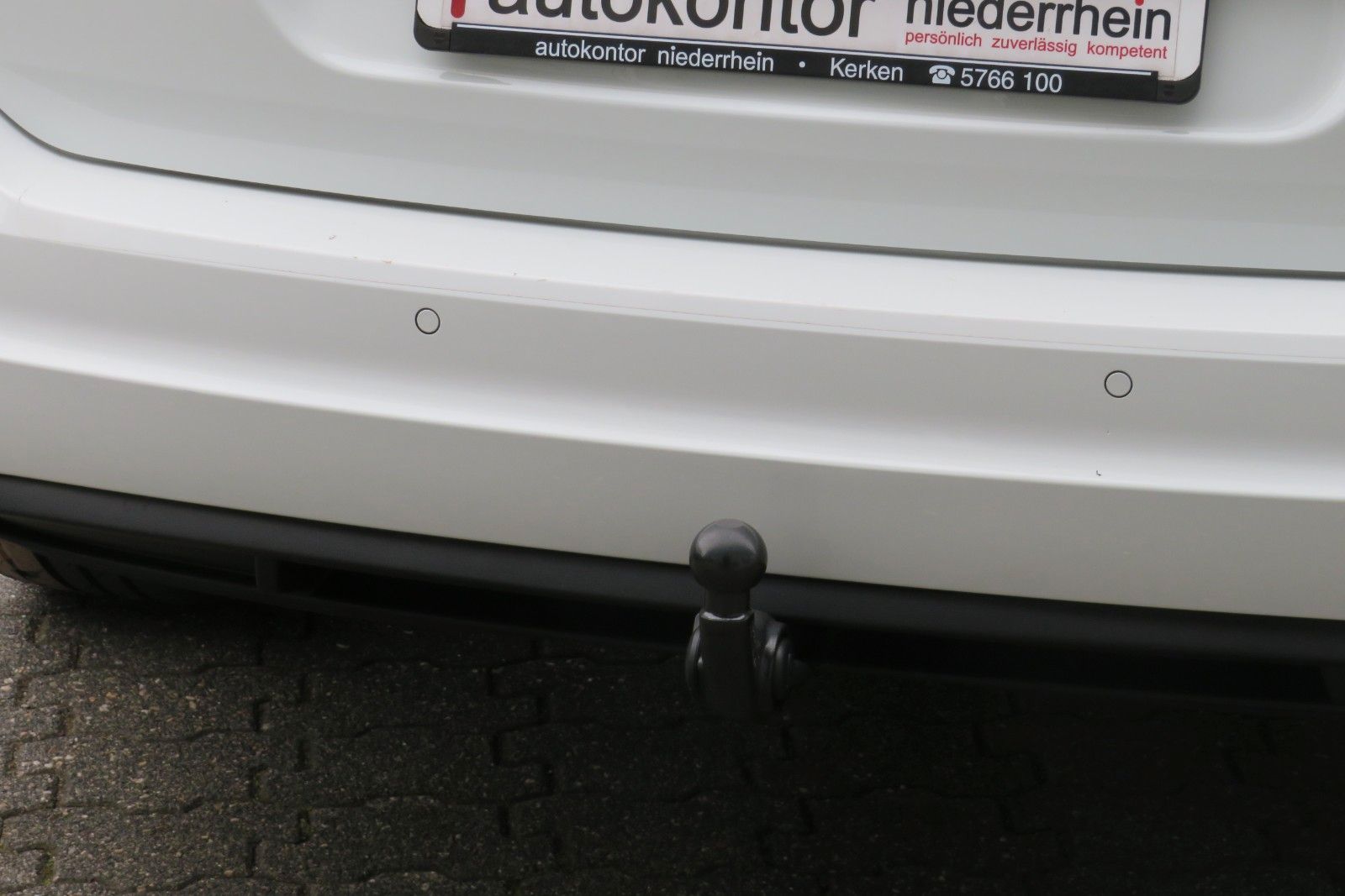 Fahrzeugabbildung Volkswagen Sharan Highline 7-SITZE AHK NAVI ACC 1.HAND