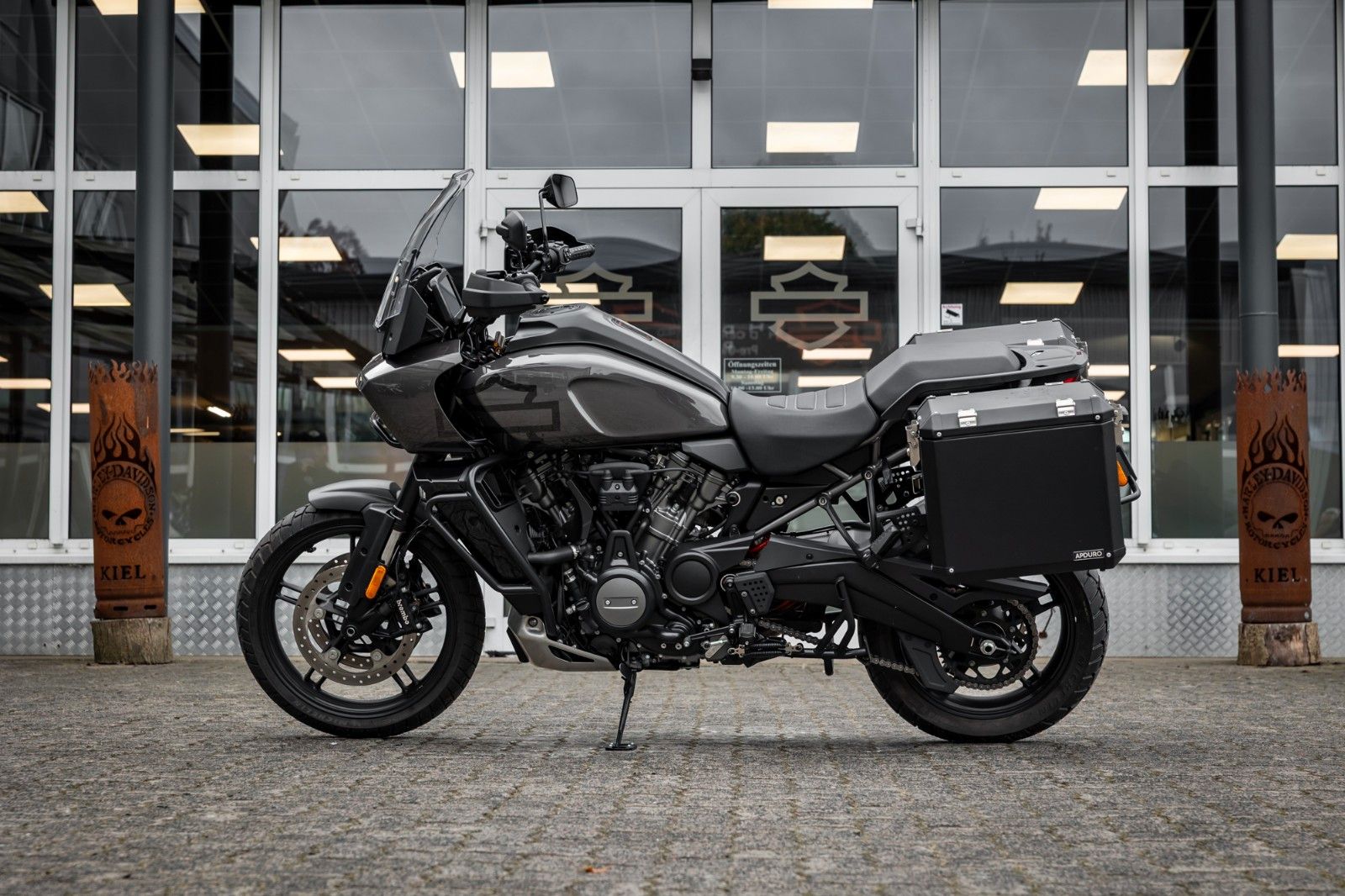 Fahrzeugabbildung Harley-Davidson RA1250S Pan America Special - ZARD-Sportauspuff