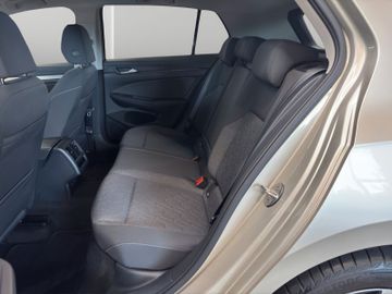 Volkswagen Golf - 12