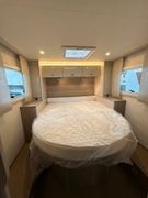 Bürstner Lineo T 700 - Queensbett