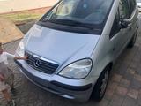 Mercedes-Benz A 140 AVANTGARDE - Mercedes-Benz A 140: Automatik