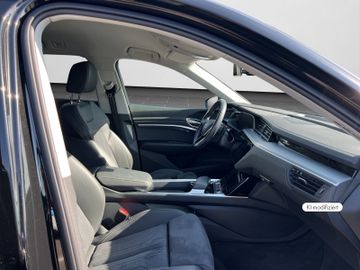 Audi Q8 e-tron - 4