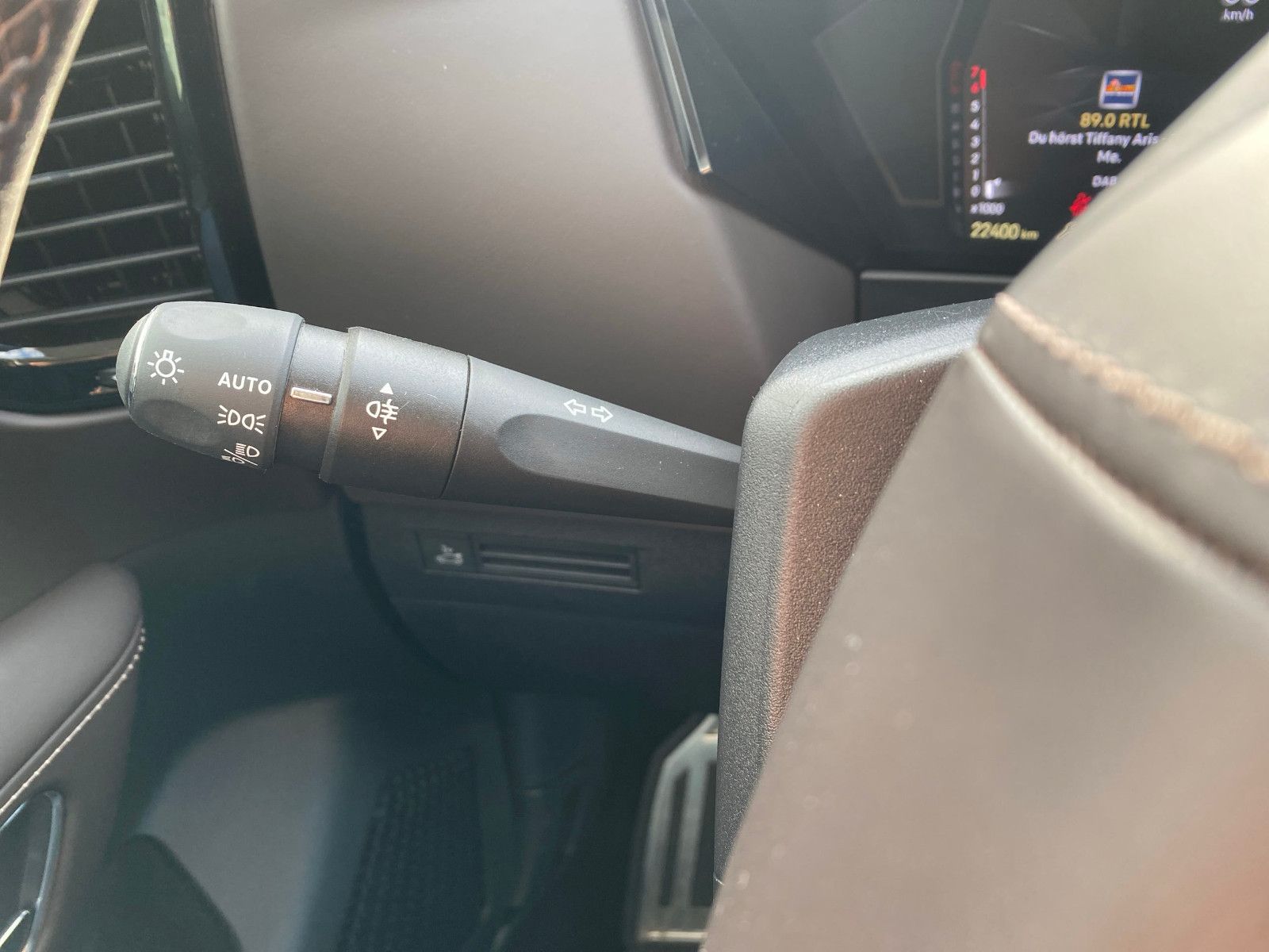 Fahrzeugabbildung DS Automobiles DS4 PT130 Autom. OPERA *Schiebedach*Leder*360°Ca