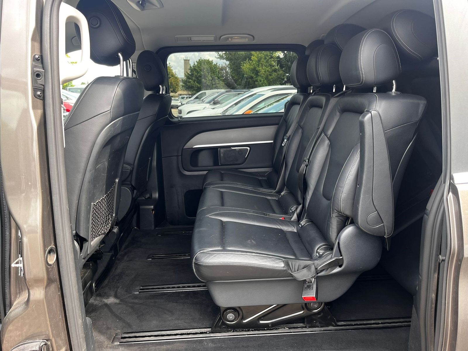 MERCEDES-BENZ V 220 CDI lang Avantgarde Edition – Bild 7