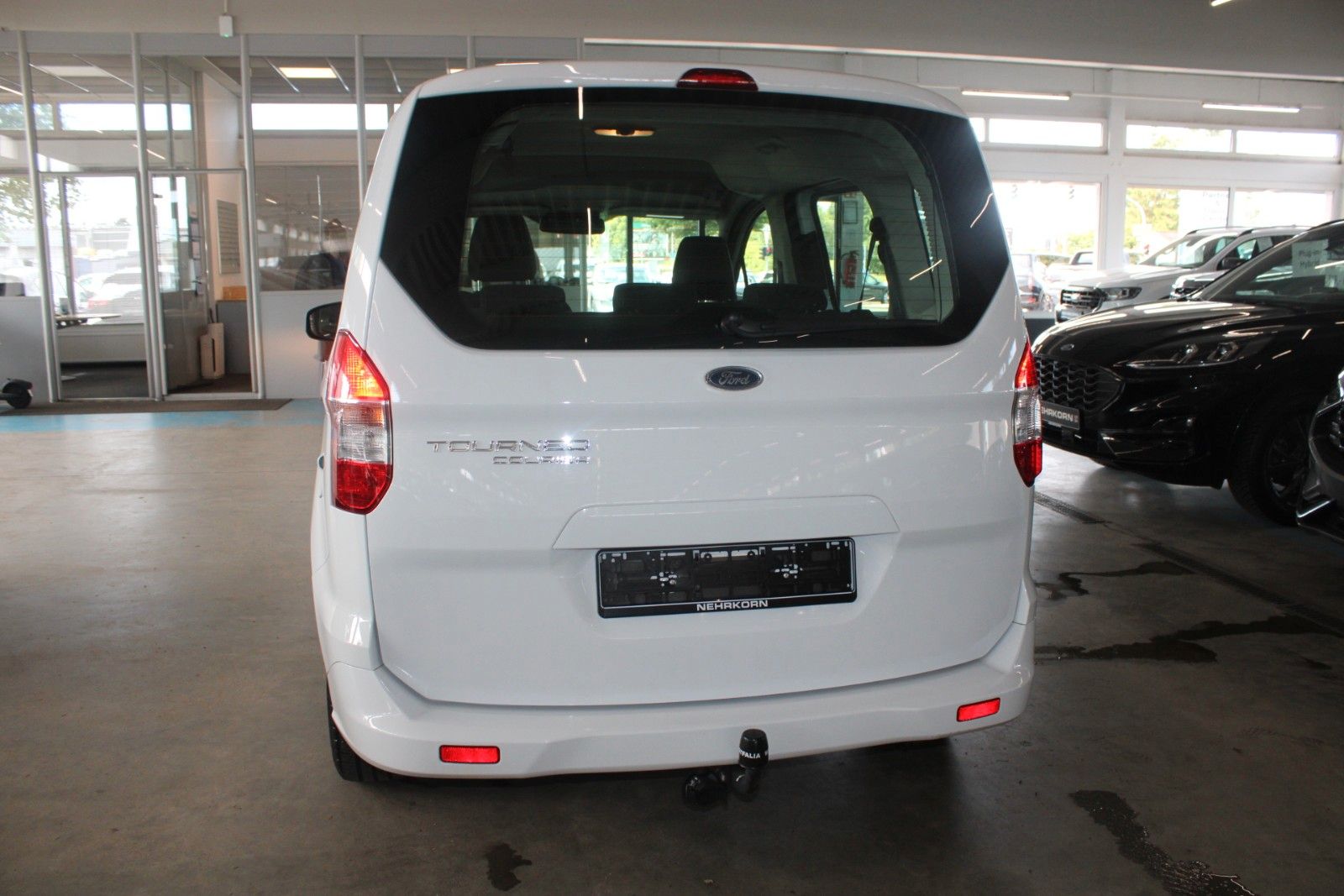 Fahrzeugabbildung Ford Tourneo Courier 1.5 TDCi Trend AHK KLIMA WinterP