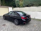 BMW 320d M-Felgen, M-Lenkrad, Driving Assi., Live Co - BMW 320: Standheizung