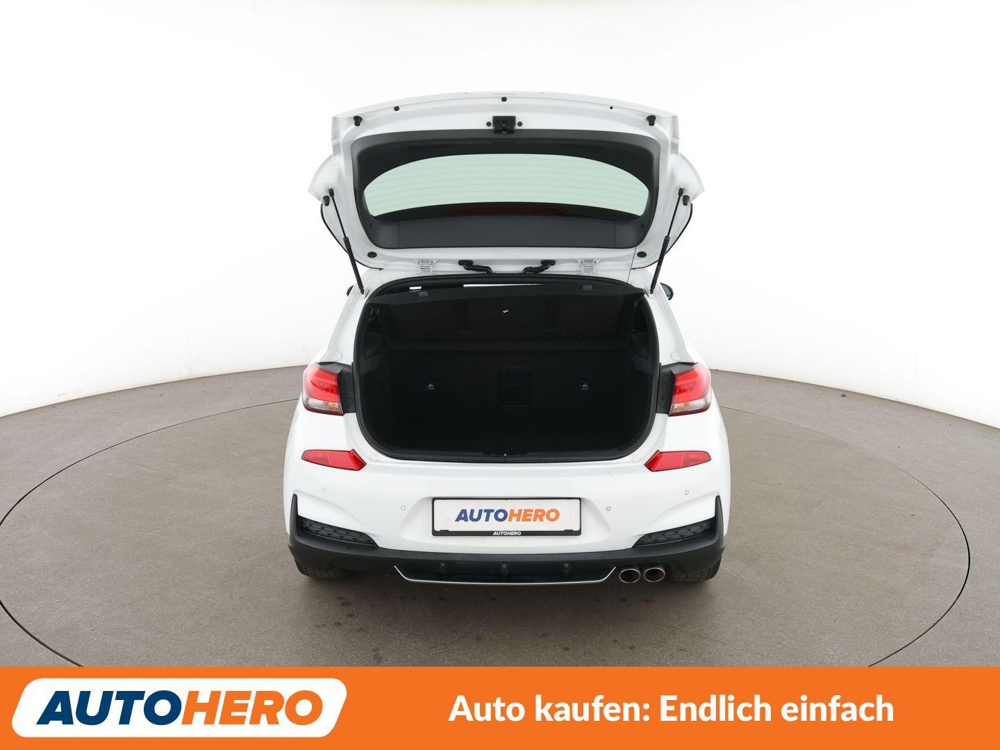 Hyundai i30 1.4 TDGI N-Line Aut.*NAVI*SPUR*PDC*SHZ*KLIMA