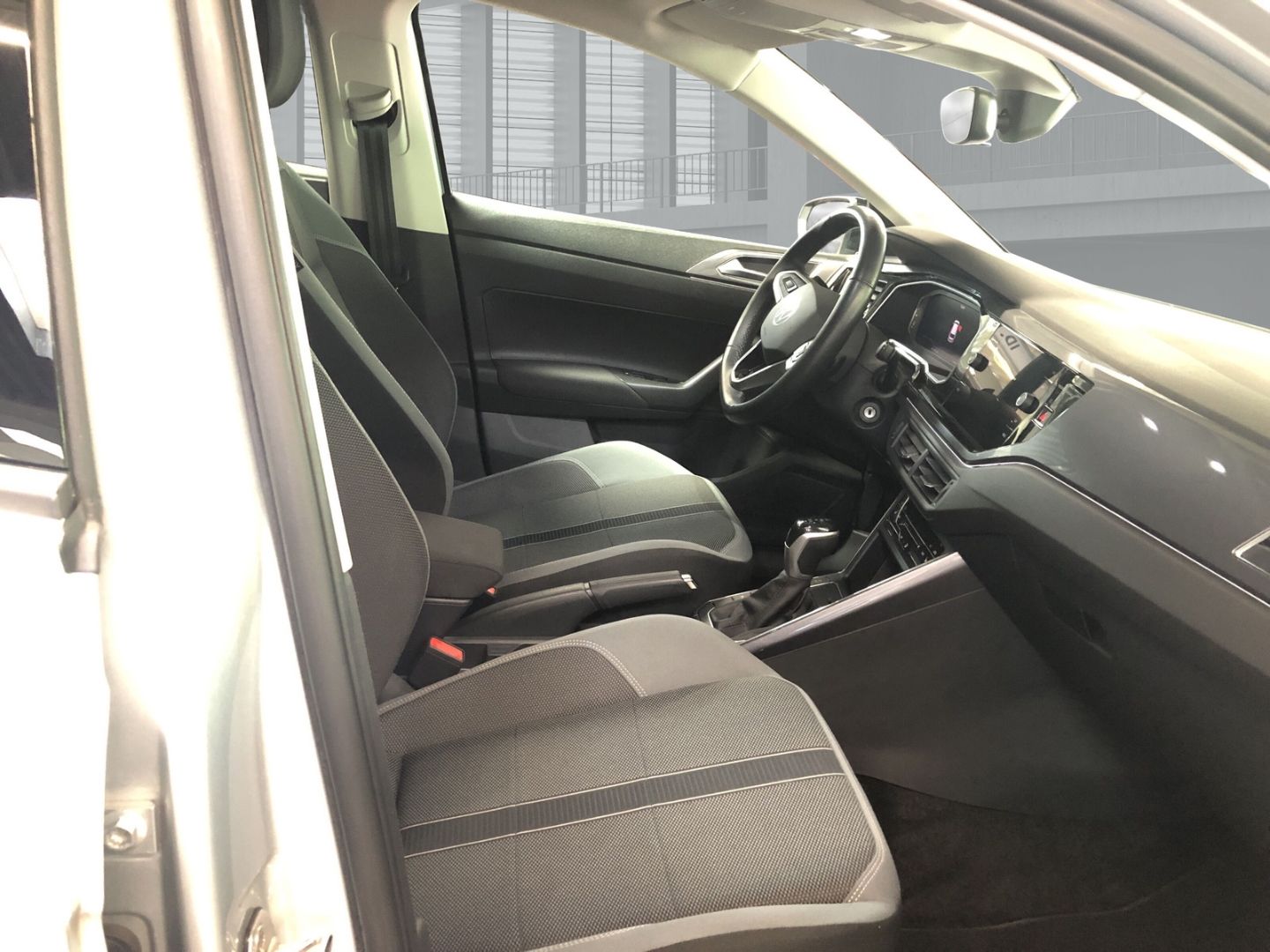 Fahrzeugabbildung Volkswagen Polo Style 1.0 TSI DSG AHK-abnehmbar Navi Digita