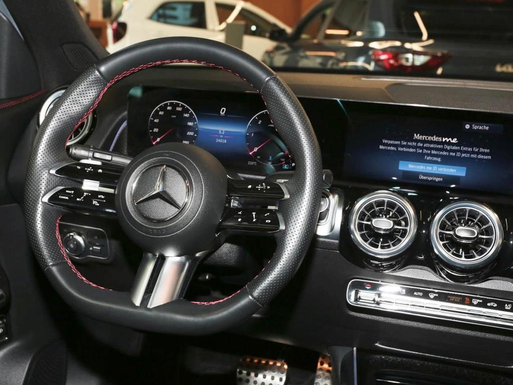 Mercedes-Benz GLB 200