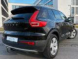 Volvo XC 40 XC40 Momentum AWD - schwarze Volvo XC40