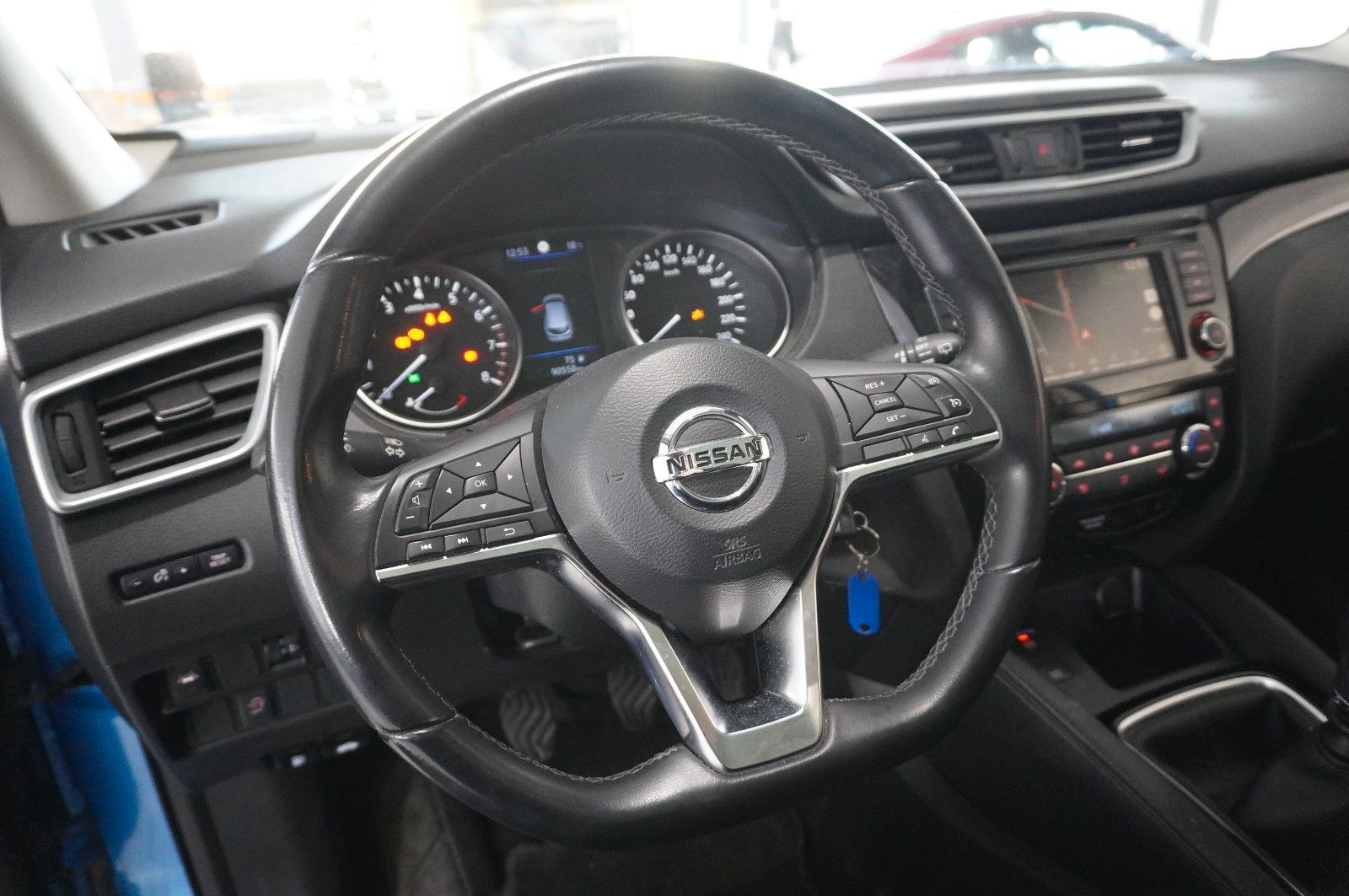 Fahrzeugabbildung Nissan Qashqai  1.3 DIG-T N-WAY NAVI/LED/KAMERA/SHZ/DAB