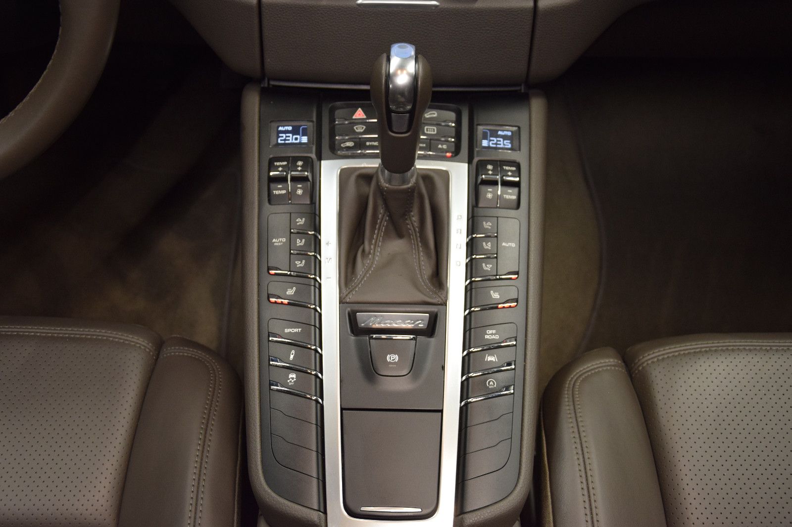 Fahrzeugabbildung Porsche Macan S Diesel 14-Wege Pano Bi-Xenon PASM Leder