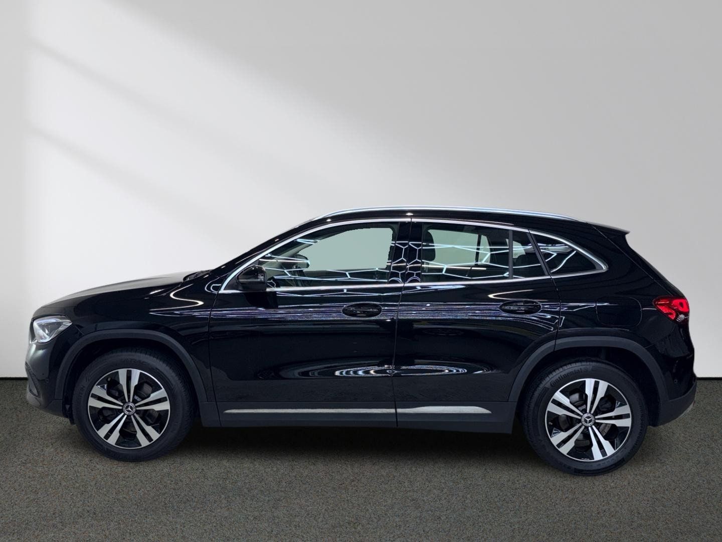 Mercedes-Benz GLA 200 d Progressive Multibeam Kamera MBUX AHK imagem 3