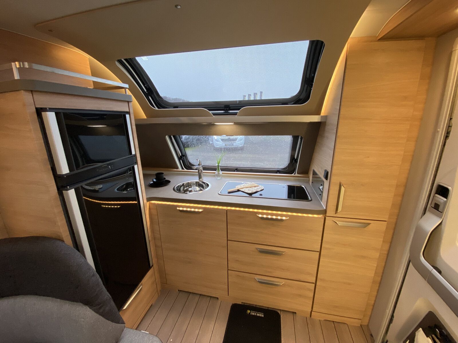 Fahrzeugabbildung Knaus Südwind 60 YEARS 650 PXB Modell 2025