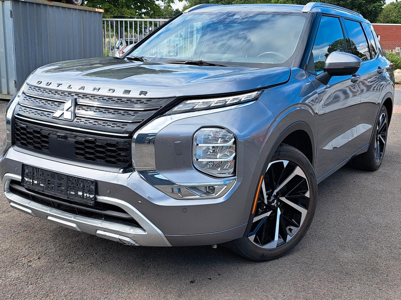 Mitsubishi Outlander Neues Model Voll Ausstatt EZ 10-2022