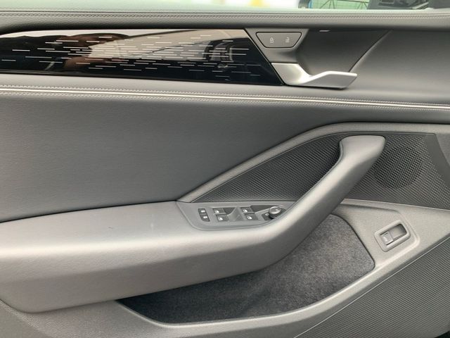 Passat Variant 2.0 TDI DSG ELEGANCE AHK+IQ.LIGHT